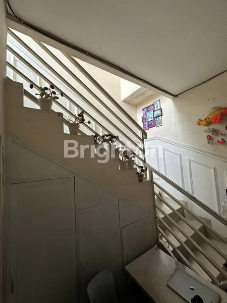 image RUMAH NYAMAN 98M² DI DEPOK, 3KT 2KM, AKSES STRATEGIS (3)