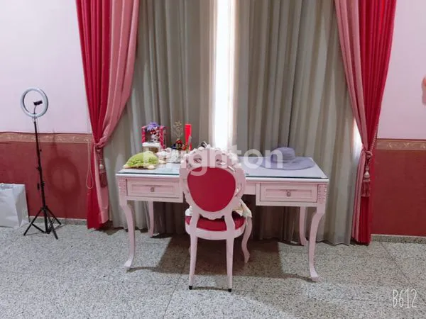 image RUMAH 2 LANTAI, 5+1 KT DI RAYA NGINDEN (7)