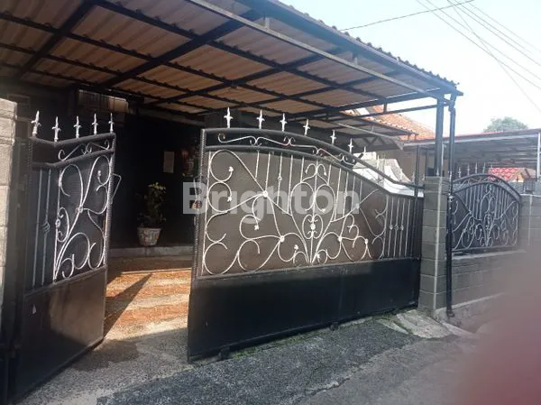 DI JUAL RUMAH MEWAH SIAP HUNI DI CIOMAS, 5-10 MENIT KE PASAR CIOMAS / PASAR CIAPUS, 5-10 MENIT KE SDN KOTA BATU