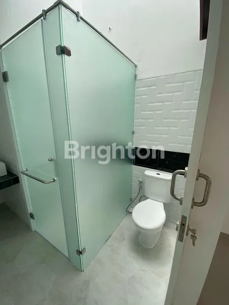 image RUMAH 2 LANTAI PESONA RESORT SERPONG SETU TANGERANG SELATAN  (8)