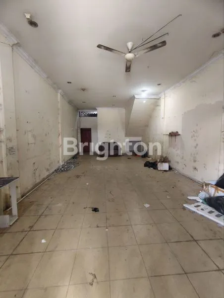 image RUKO 3 LANTAI PADAT PENDUDUK (5)