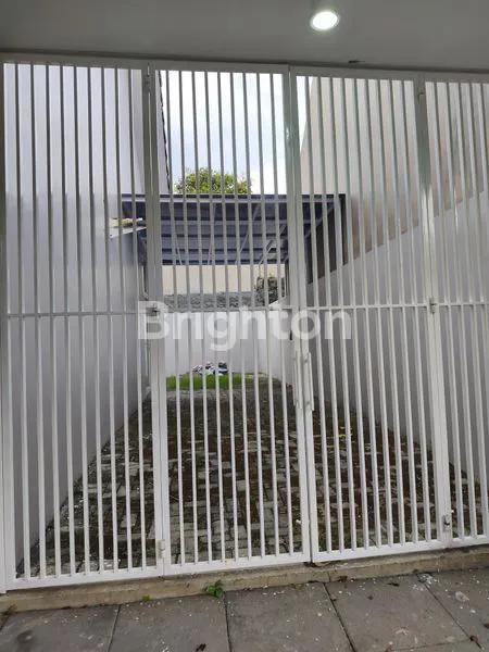 image RUMAH MEWAH LT 180 FURNISHED DI CITRA GRAND (8)