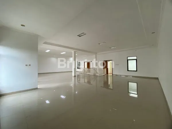 image RUKO BESAR 2 LANTAI DI BARAT MALIOBORO (5)