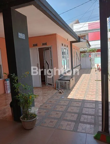 image RUMAH 5 KT LT 200M² DI KOMPLEK WARTAWAN (1)