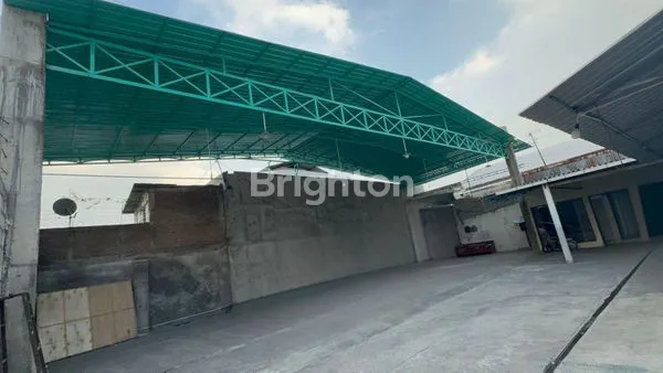 image DIJUAL BANGUNAN EX SHOWROOM MOBIL (2)