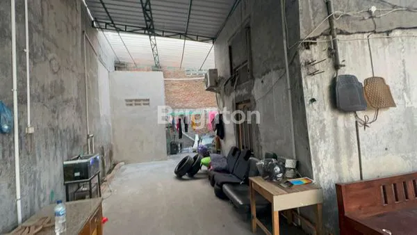 image DIJUAL BANGUNAN EX SHOWROOM MOBIL (5)