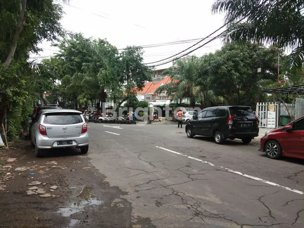 image RUMAH USAHA KULINER TENGAH KOTA, 1 MENIT KE PEMKOT DAN GRAND CITY (3)