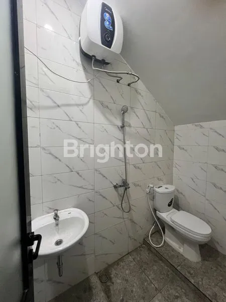 image RUMAH MINIMALIS 2 LT DI KUTISARI INDAH, 3KT (7)