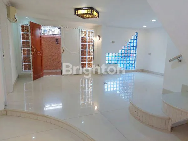 image RUMAH TANJUNG DUREN POSISI HOOK SIAP PAKAI JAKARTA BARAT (8)