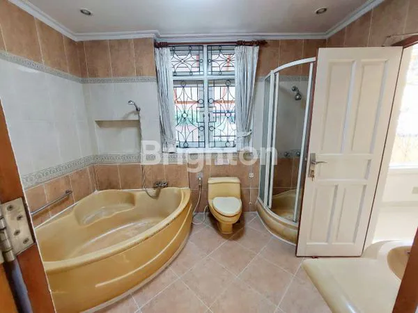 image RUMAH TANJUNG DUREN POSISI HOOK SIAP PAKAI JAKARTA BARAT (3)