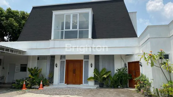 image RUMAH MEWAH DAN KOST EXCLUSIVE TENGAH KOTA SOLO! (1)