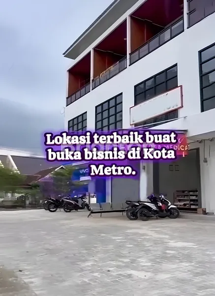 image BARU RUKO 3 LANTAI PINGGIR JALAN AH NASUTION DI METRO (1)