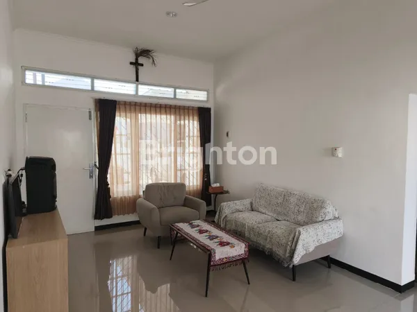 image KUTISARI ROW 2 MOBIL BUTUH RENOV DEKAT TENGGILIS  (2)