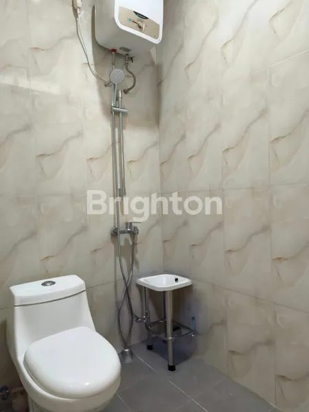 image KUTISARI ROW 2 MOBIL BUTUH RENOV DEKAT TENGGILIS  (4)