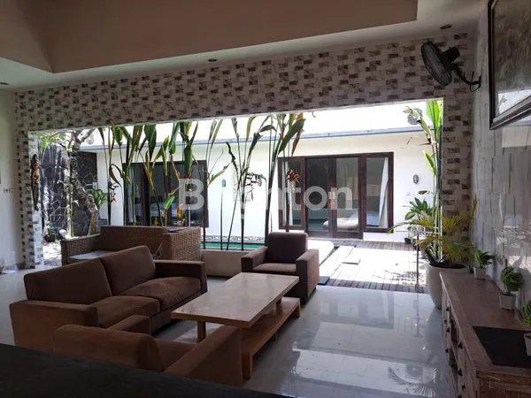 image VILLA SEMI FURNISH DENGAN PRIVATE POOL – LINGKUNGAN TENANG & STRATEGIS DI DALUNG, BADUNG (8)