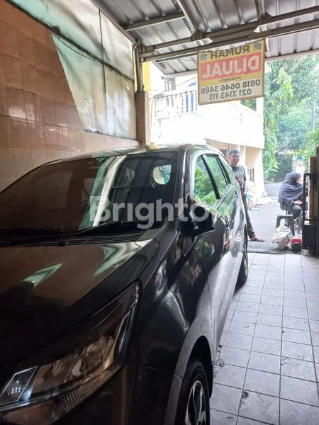 image RUMAH STRATEGIS 2,5 LANTAI DI KEBON KACANG TANAH ABANG JAKARTA PUSAT (4)