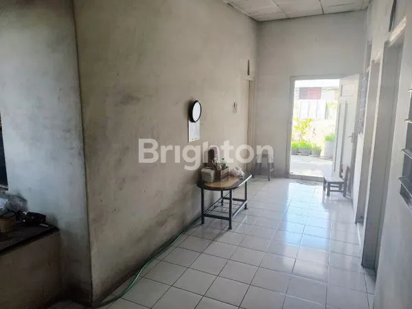 image RUKO DIJUAL PINGGIR JALAN UTAMA DEKAT DENGAN PASAR GEDE SOLO (5)