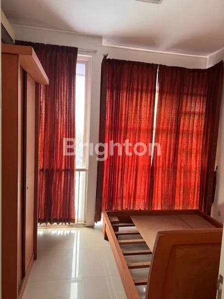 image ROYAL RESIDENCE SEMI  FURNISHED,  CLUSTER DEPAN (7)