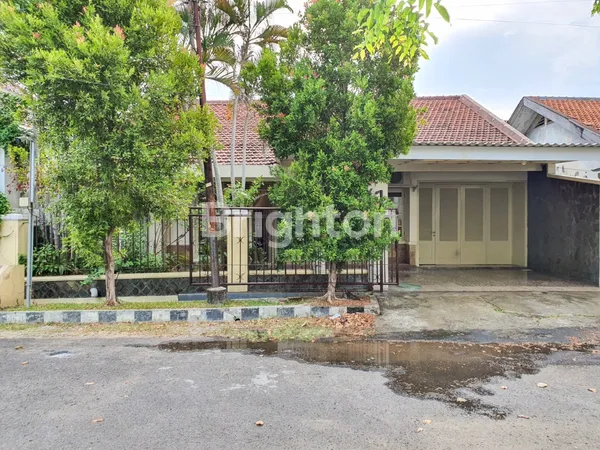 image RUMAH KOS MEDOKAN ASRI SIAP HUNI, COCOK PASSIVE INCOME, STRATEGIS DEKAT KAMPUS UPN  (1)