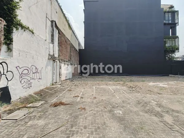 image TANAH STRATEGIS DI RAYA DR SUTOMO SURABAYA (2)