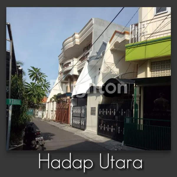 HUNIAN NYAMAN 2 LANTAI EKSKLUSIF & STRATEGIS DI TOMANG