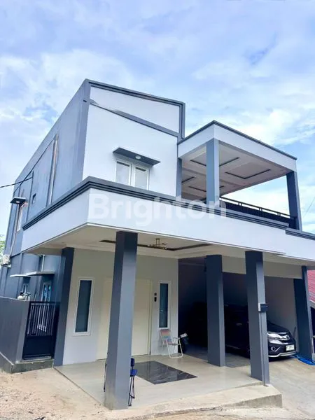 image DIJUAL RUMAH MEWAH FULLFURNISH TENGAH KOTA BERNUANSA MINIMALIS LOKASI KM 6,5 AMAN NYAMAN HARGA NEGO (1)