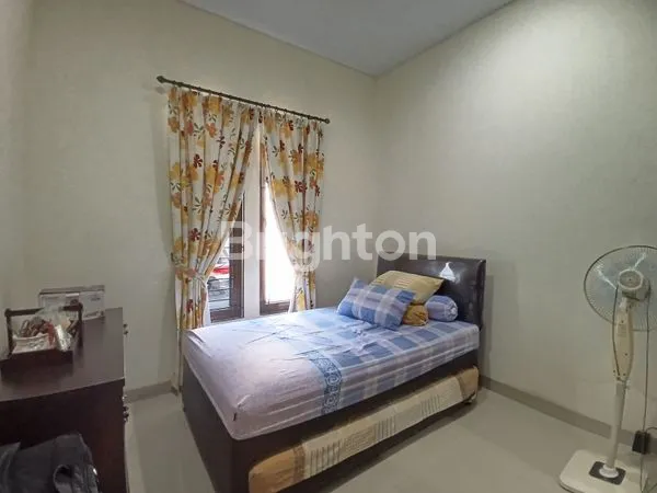 image RUMAH 3 LANTAI FURNISHED STRATEGIS KONDISI ISTIMEWA, BAGUS & TERAWAT, NYAMAN BEBAS BANJIR DI TOMANG JAKARTA BARAT (4)