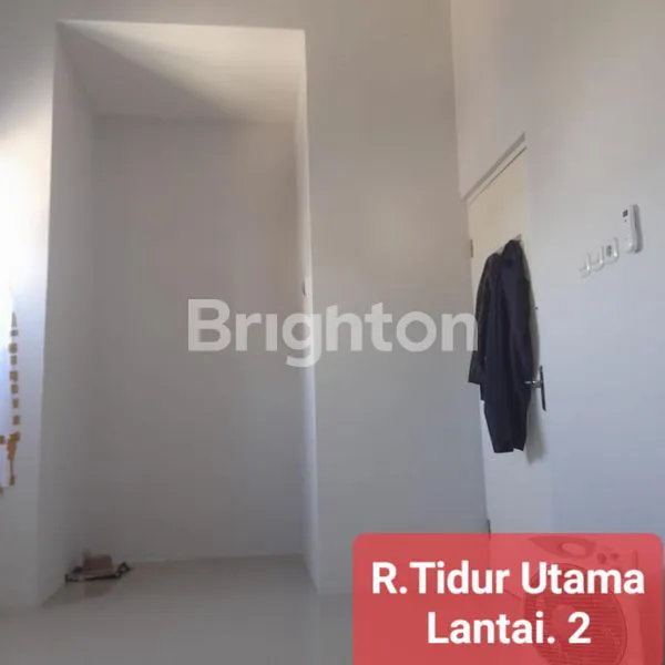 image RUMAH 2LANTAI MULUS BANGET , CLUSTER DEPAN ICONMALL GRESIK (7)