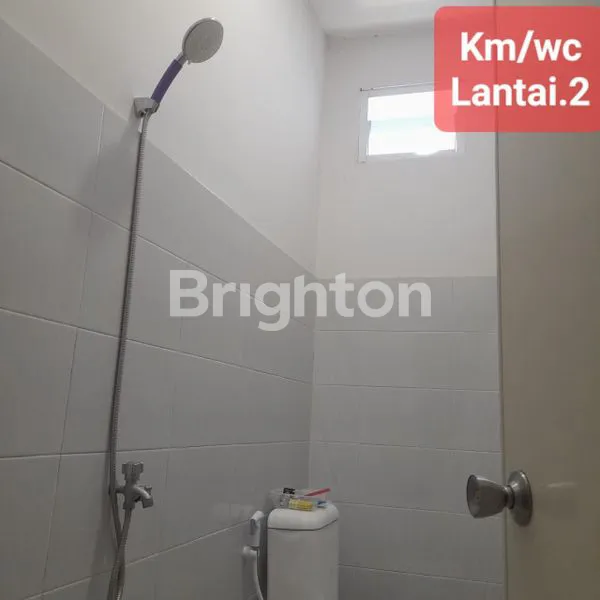 image RUMAH 2LANTAI MULUS BANGET , CLUSTER DEPAN ICONMALL GRESIK (8)