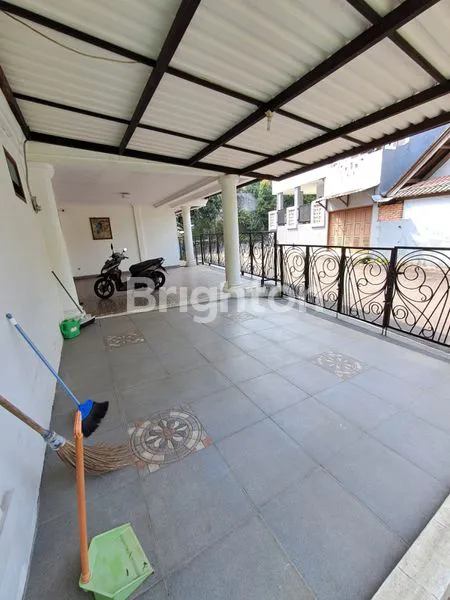image RUMAH MEWAH LT 213 LB 400 DI TANAH SAREAL (3)