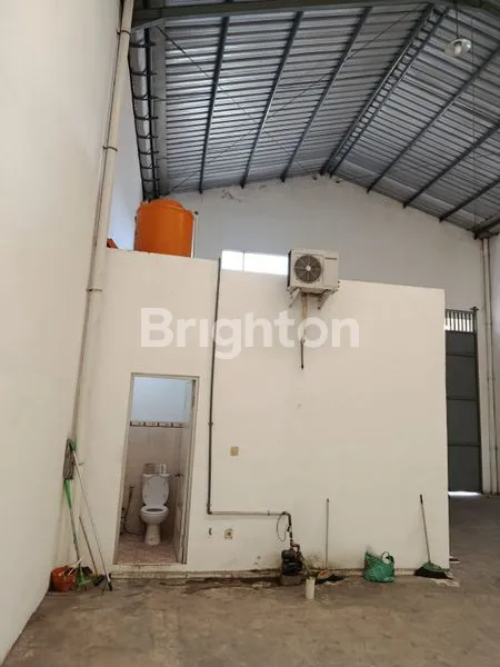 image GUDANG SIAP PAKAI TRITAN POINT SIMOMULYO (2)