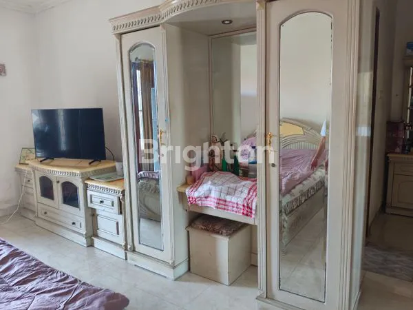 image RUMAH  MEWAH DUA LANTAI LOKASI STRATEGIS DI PURI CANDRA ASRI DENPASAR (3)