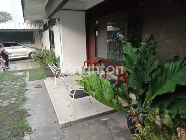image RUMAH LAHAN LUAS DI CEMPAKA PUTIH JAKARTA PUSAT (1)