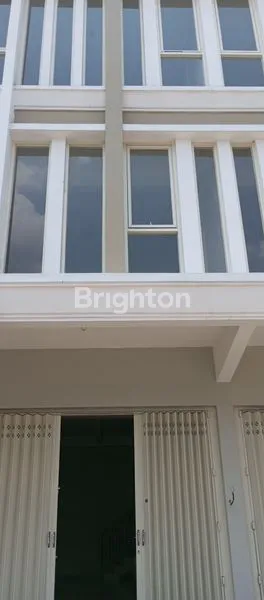 image STRATEGIS! RUKO 3 LANTAI DEKAT SURABAYA CAMBRIDGE SCHOOL (1)