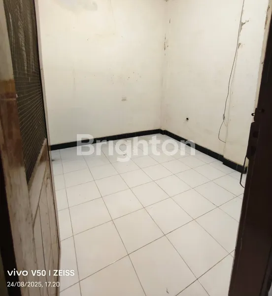 image RUMAH HIT TANAH EX HOME INDUSTRY BENDUL MERISI KETINTANG SURABAYA BEBAS BANJI (7)