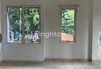 image RUKO 3 LANTAI STRATEGIS DI SERPONG (3)