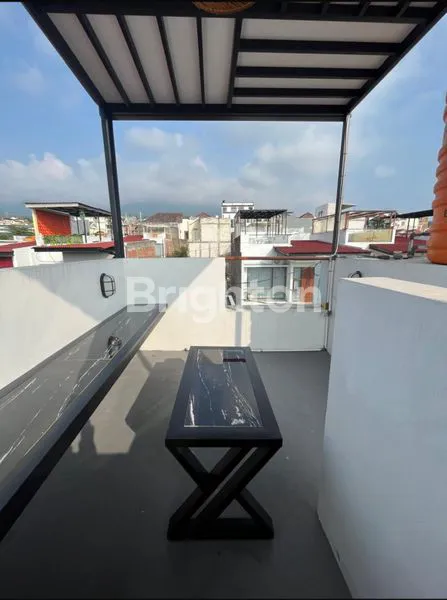 image VILA 2 LANTAI DI BATU MALANG, KOLAM RENANG PRIBADI (6)