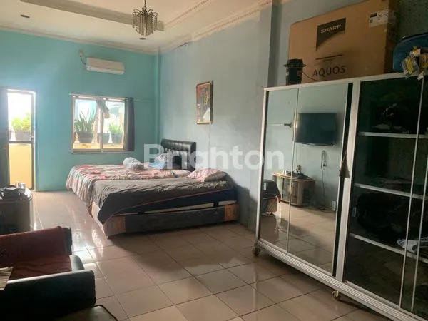 image RUMAH 3 LANTAI LOKASI STRATEGIS DAERAH SENEN JAKARTA PUSAT (8)