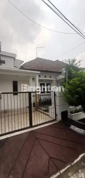 image RUMAH MEWAH SUTOREJO 3+1 KM BEBAS BANJIR (2)
