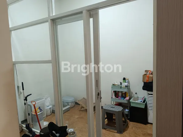 image RUMAH 2 LANTAI SIAP HUNI BAGUS DAN TERAWAT LINGKUNGAN ASRI DAN NYAMAN LOKASI STRATEGIS DEKAT BANDARA DI PAKIS MALANG (2)