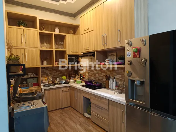 image RUMAH 2 LANTAI SIAP HUNI BAGUS DAN TERAWAT LINGKUNGAN ASRI DAN NYAMAN LOKASI STRATEGIS DEKAT BANDARA DI PAKIS MALANG (4)