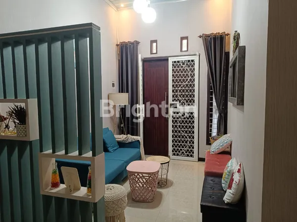 image RUMAH 2 LANTAI SIAP HUNI BAGUS DAN TERAWAT LINGKUNGAN ASRI DAN NYAMAN LOKASI STRATEGIS DEKAT BANDARA DI PAKIS MALANG (6)