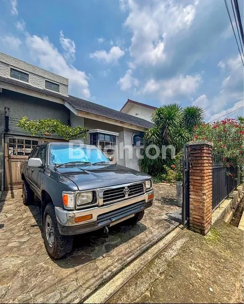 image RUMAH GAYA INDUSTRIAL CANTIK DI ANDARA, SIAP HUNI (SEMI FURNISHED) (1)