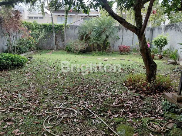 image RUMAH 2 LANTAI FULL FURNISH DI KOTA BARU PARAHYANGAN (8)