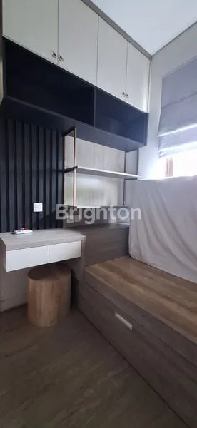 image SEWA RUMAH 3 LANTAI FURNISHED DI BSD GREENWICH (8)