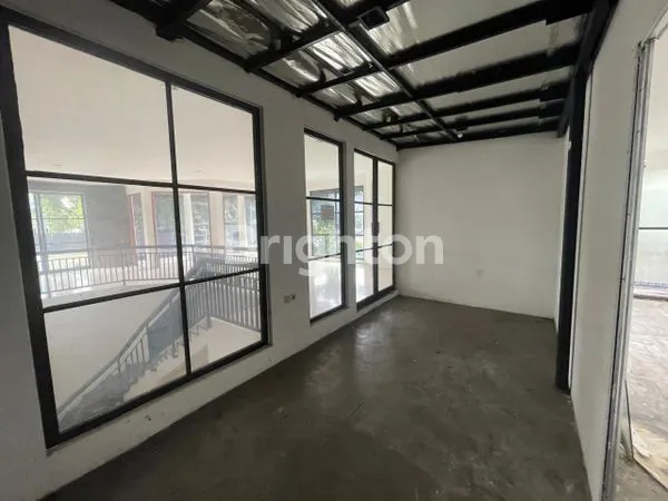 image RUMAH SEMI GUDANG (4)