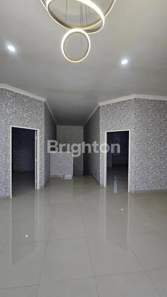 image RUMAH DI PINGGIR JALAN BISA BUAT USAHA  (2)