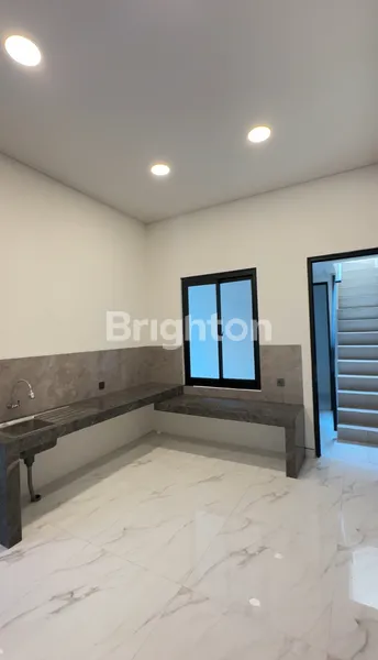 image RUMAH MODERN KOMPLEK ELITE KERTAJAYA INDAH TIMUR (5)