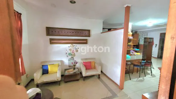 image RUMAH 2 LANTAI BINTARO LT 180M² SHM (2)