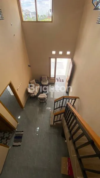 image RUMAH MEWAH GENTAN LT 84M² DEKAT MALL (4)